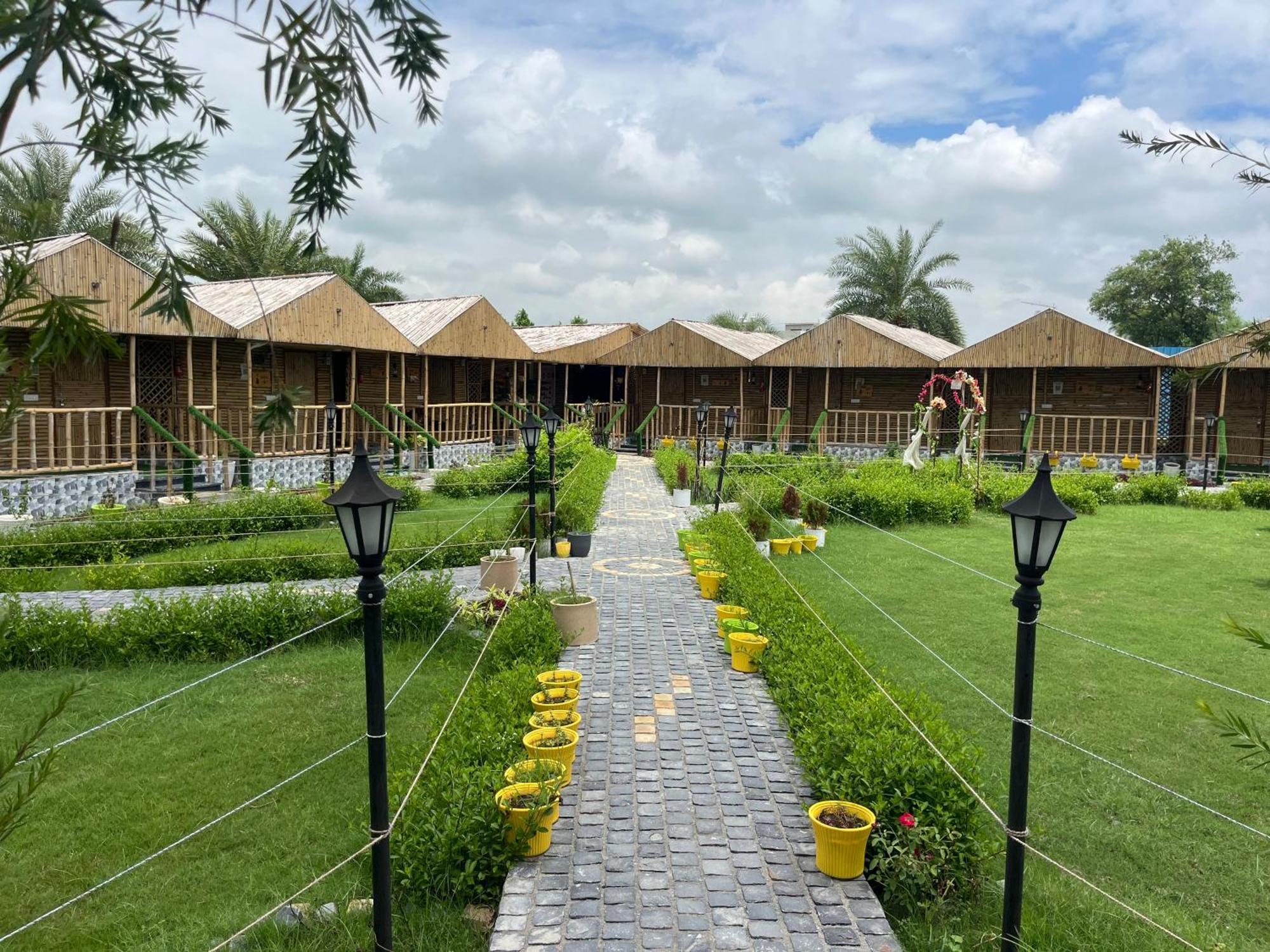Gopika Resort Vrindāvan Dış mekan fotoğraf